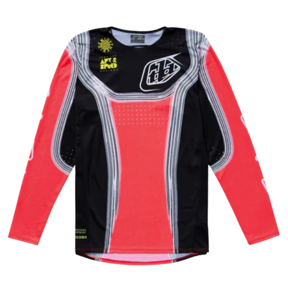 Infra Red / Black
