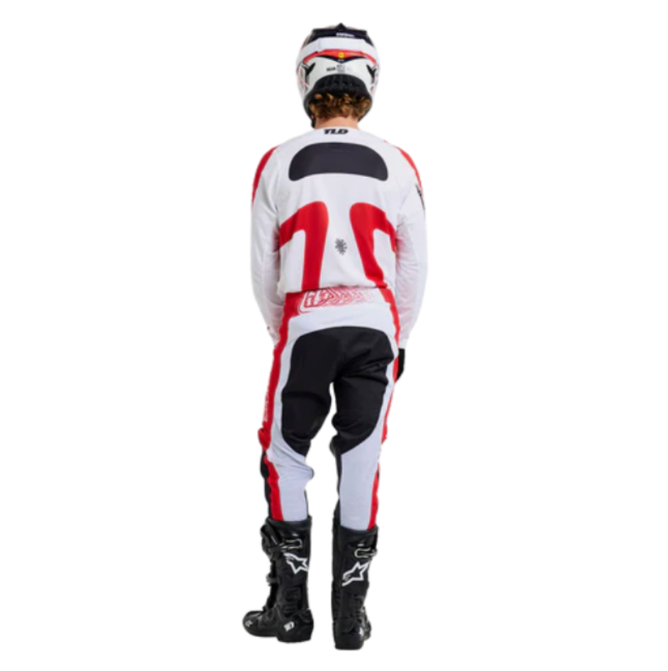 White / Red