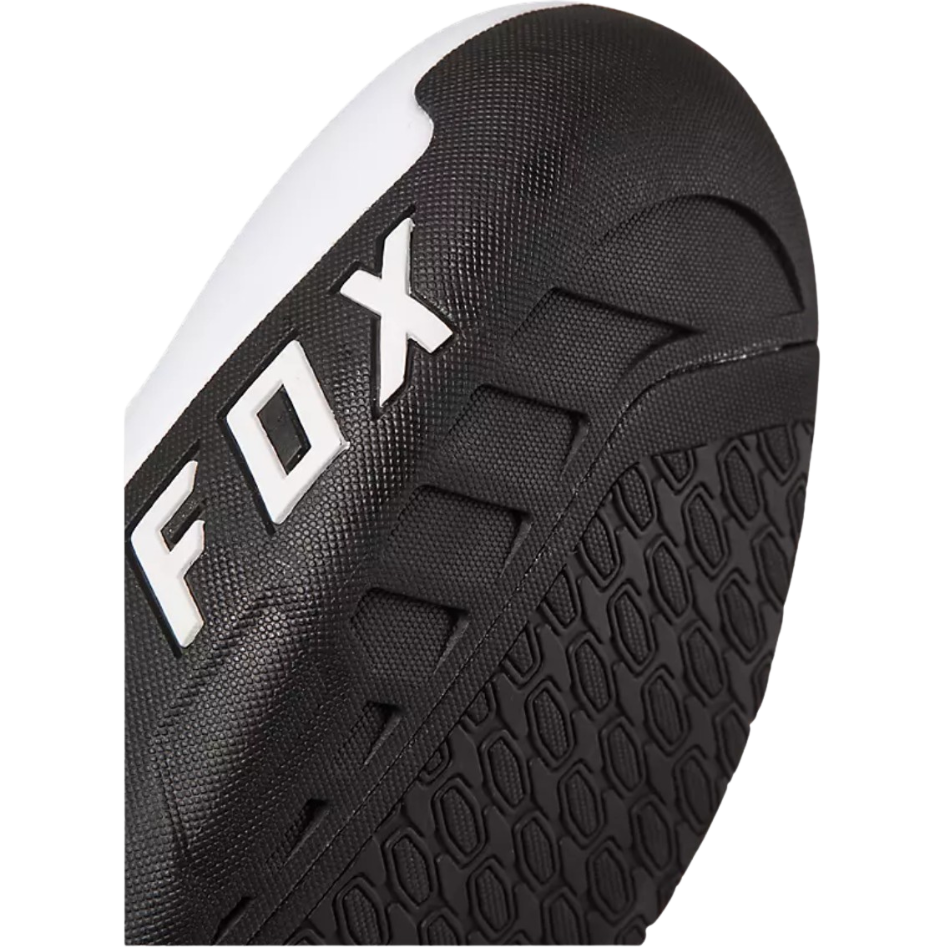 Instinct Boots